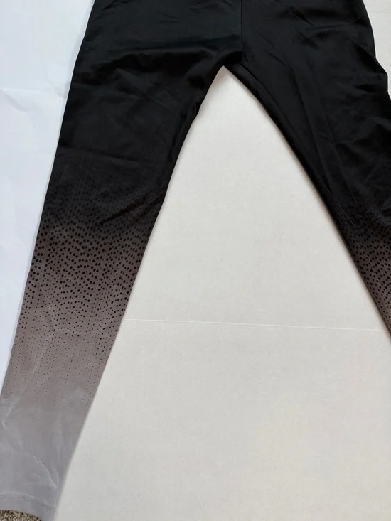 Beyond Yoga Leggings Full Length Ombré Black Gray size Medium - Picture 4 of 14